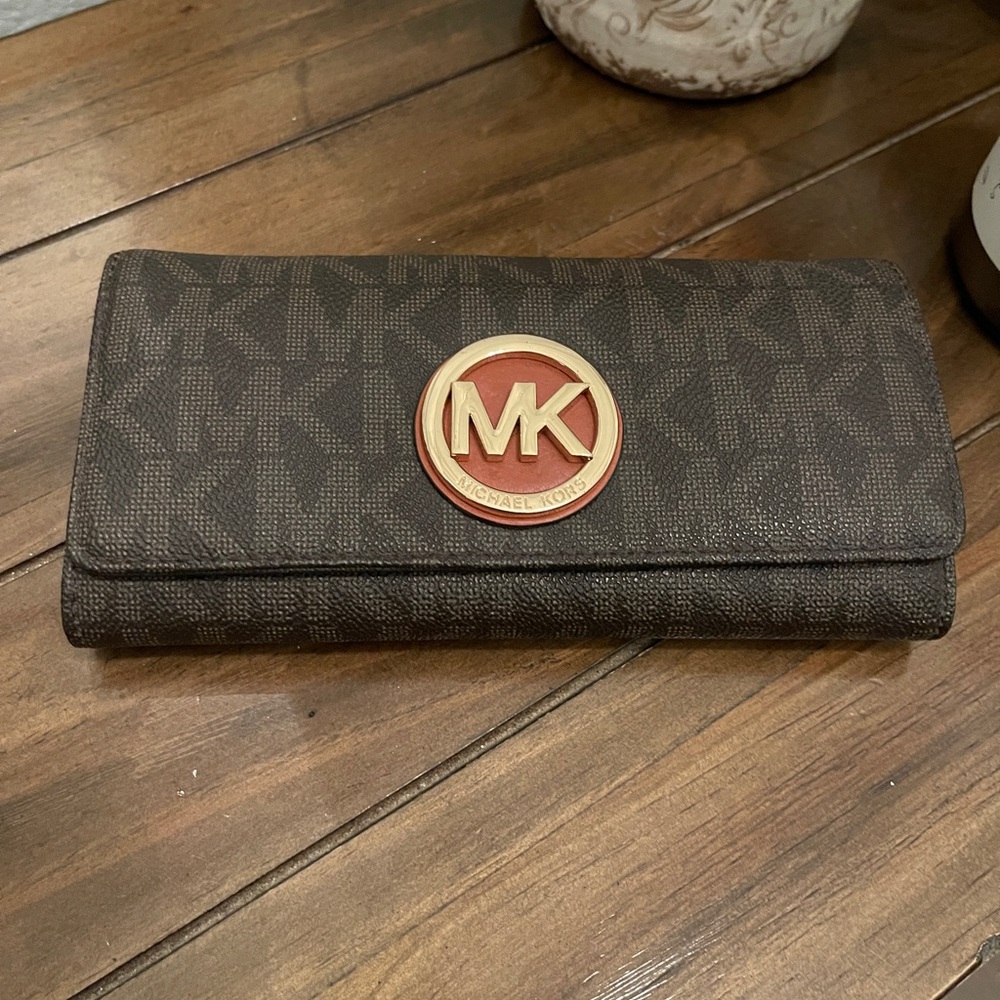 Michael Kors Brown Key Card Holder with Iconic MK Logo